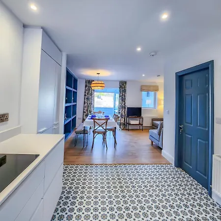 The 4 Center Nyaraló Kinsale