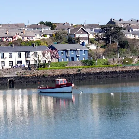 The 4 Center * Kinsale