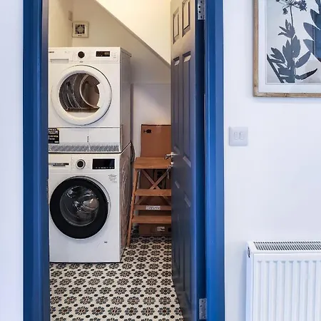 The 4 Center كينسالي