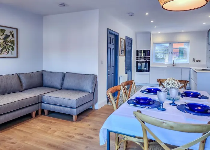 The 4 Center Kinsale
