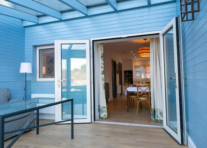 The 4 Center Kinsale