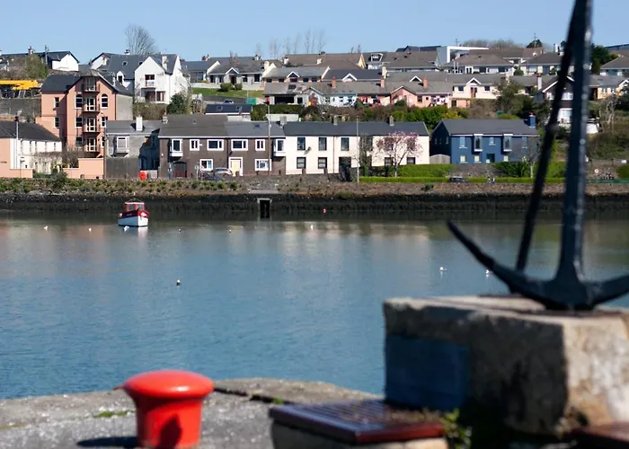 The 4 Center Kinsale