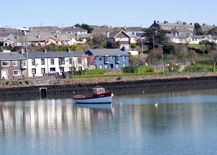 The 4 Center * Kinsale